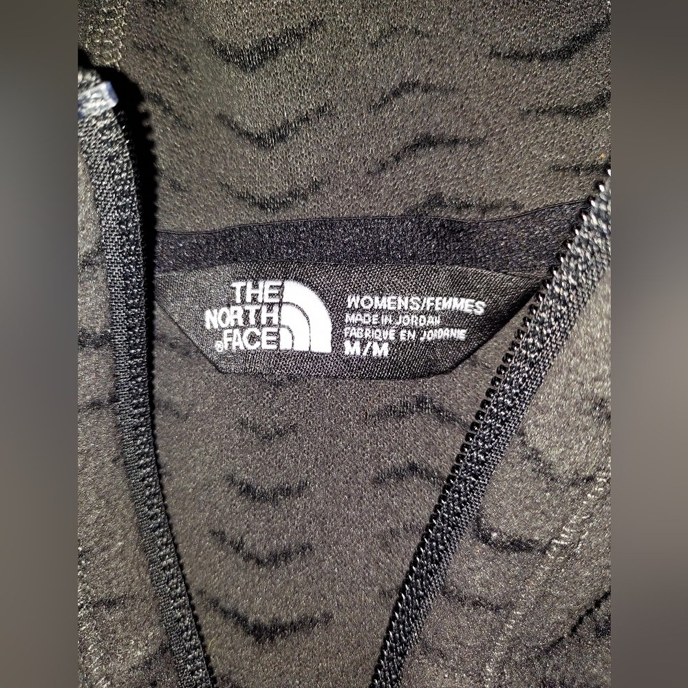 The North Face Womens Activewear Fitted Gray Hoodie - Picture 3 of 6